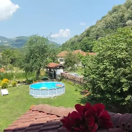 Guest house Къща За Гости Джонсън Ribarica