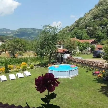 Guest house Къща За Гости Джонсън Ribarica